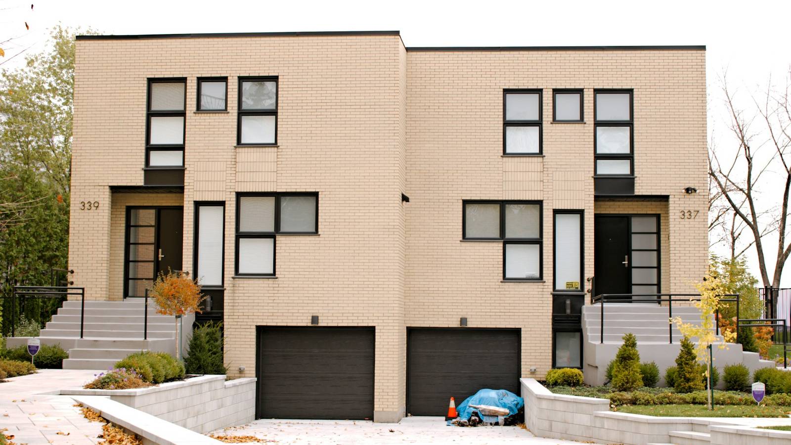 Valleys of Thornhill Townhomes: Features, Location and Options